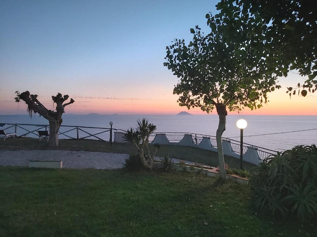 Residence Araba Fenice تروبيا المظهر الخارجي الصورة