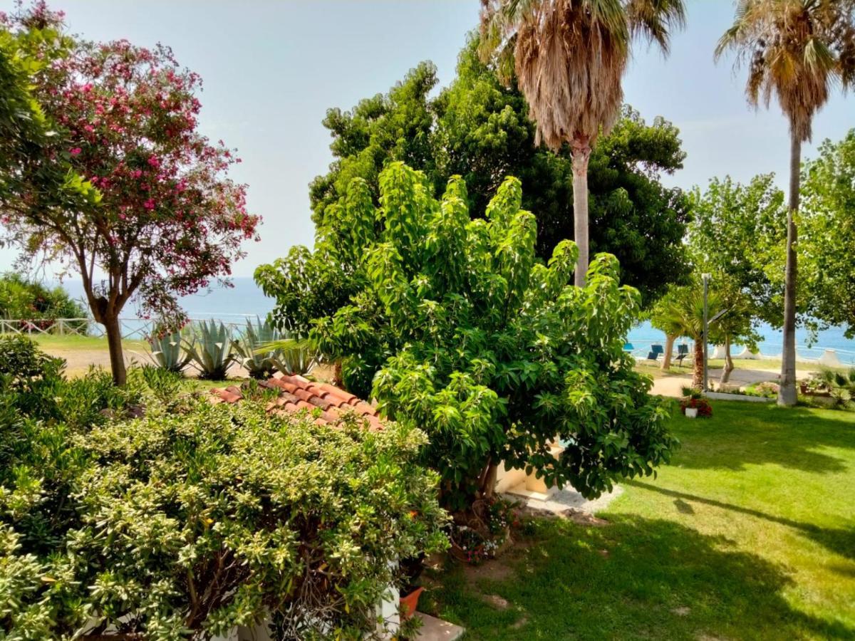Residence Araba Fenice تروبيا المظهر الخارجي الصورة