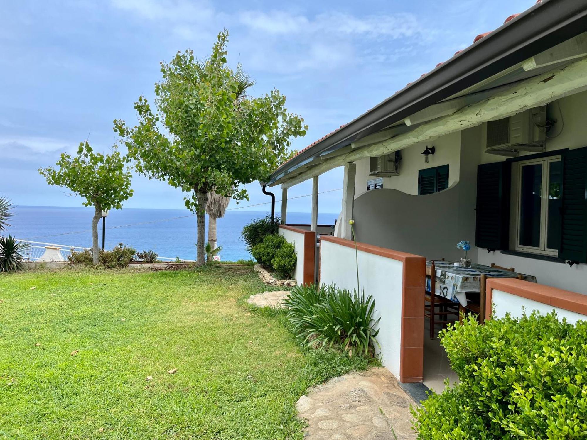 Residence Araba Fenice تروبيا المظهر الخارجي الصورة