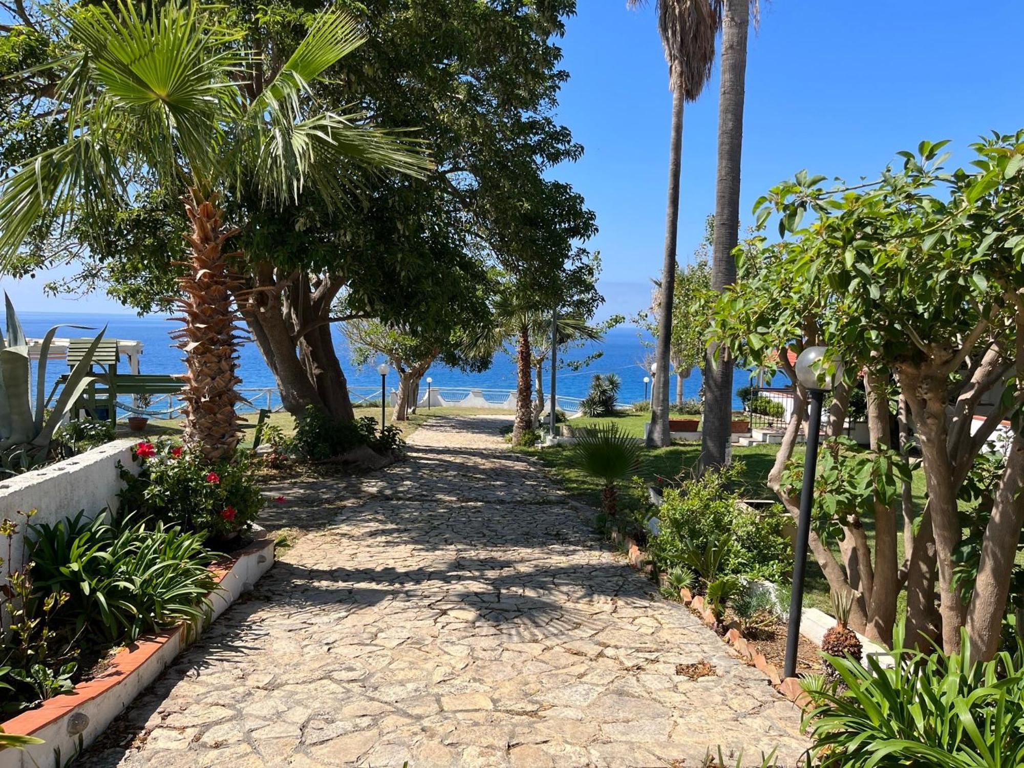 Residence Araba Fenice تروبيا المظهر الخارجي الصورة